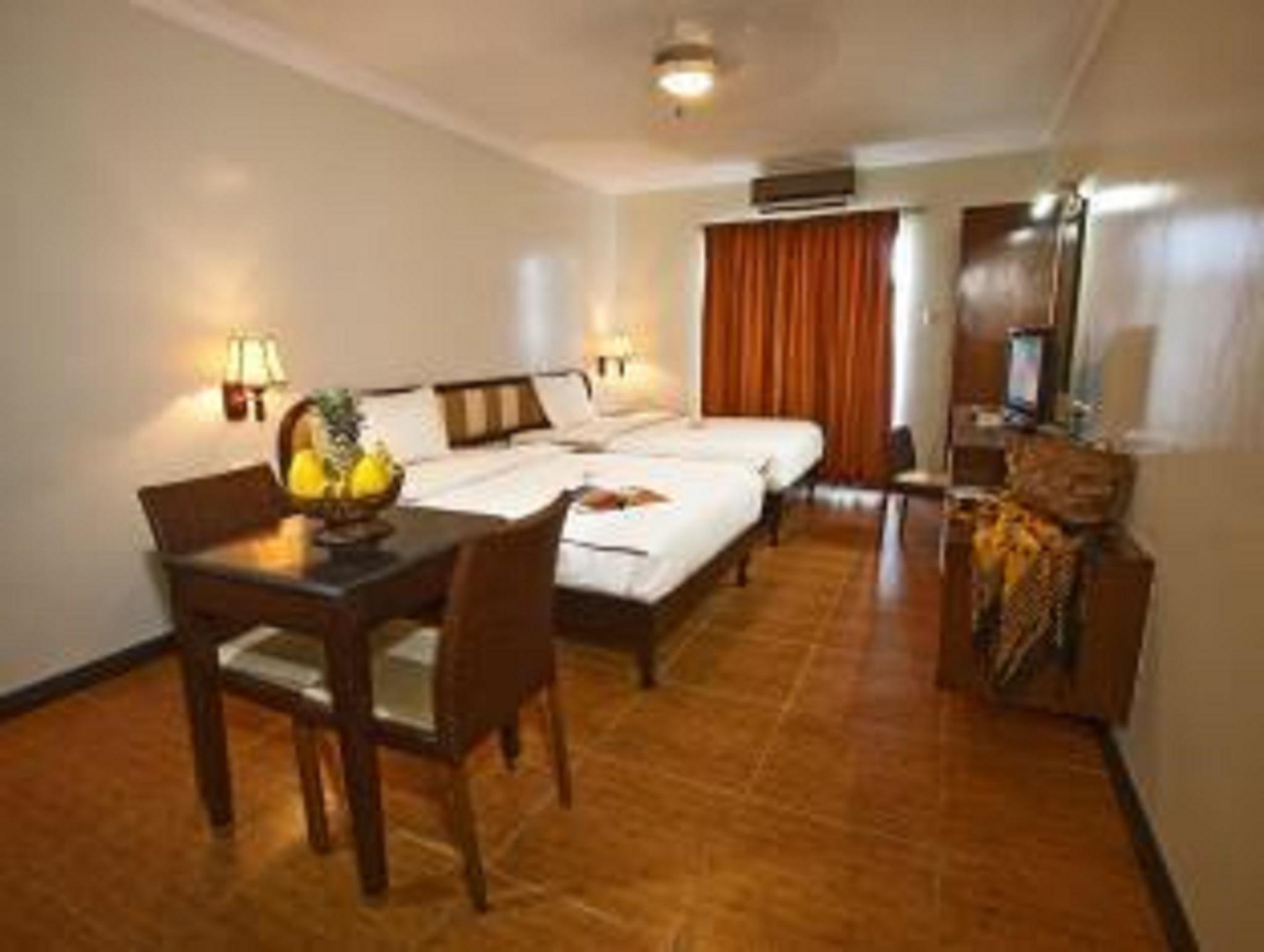 Egi Resort & Hotel Lapu-Lapu City Exterior foto